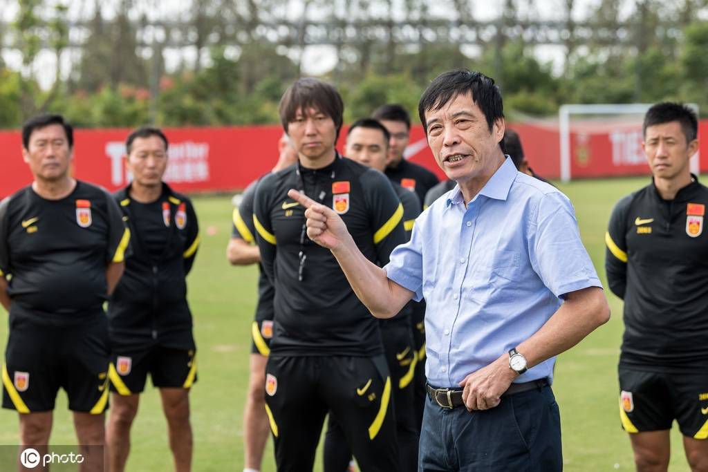 7月29日，由三木孝浩执导，月川翔、松本花奈担任编剧，道枝骏佑、福本莉子主演的电影《今夜，这段恋情将从世上消失》（下文简写为《世恋》）正式在日本公映